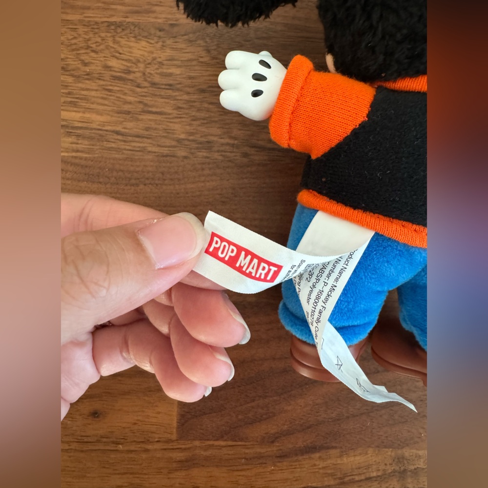 POP MART Mickey Family Cute Together Plush Pendant Goofy - Picture 7 of 10